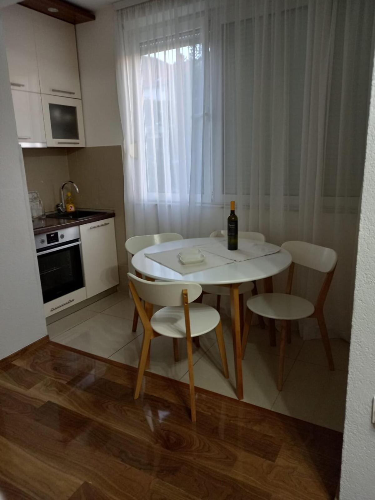 Apartman Lav Mostar Exteriör bild